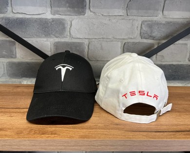 Кепка Tesla