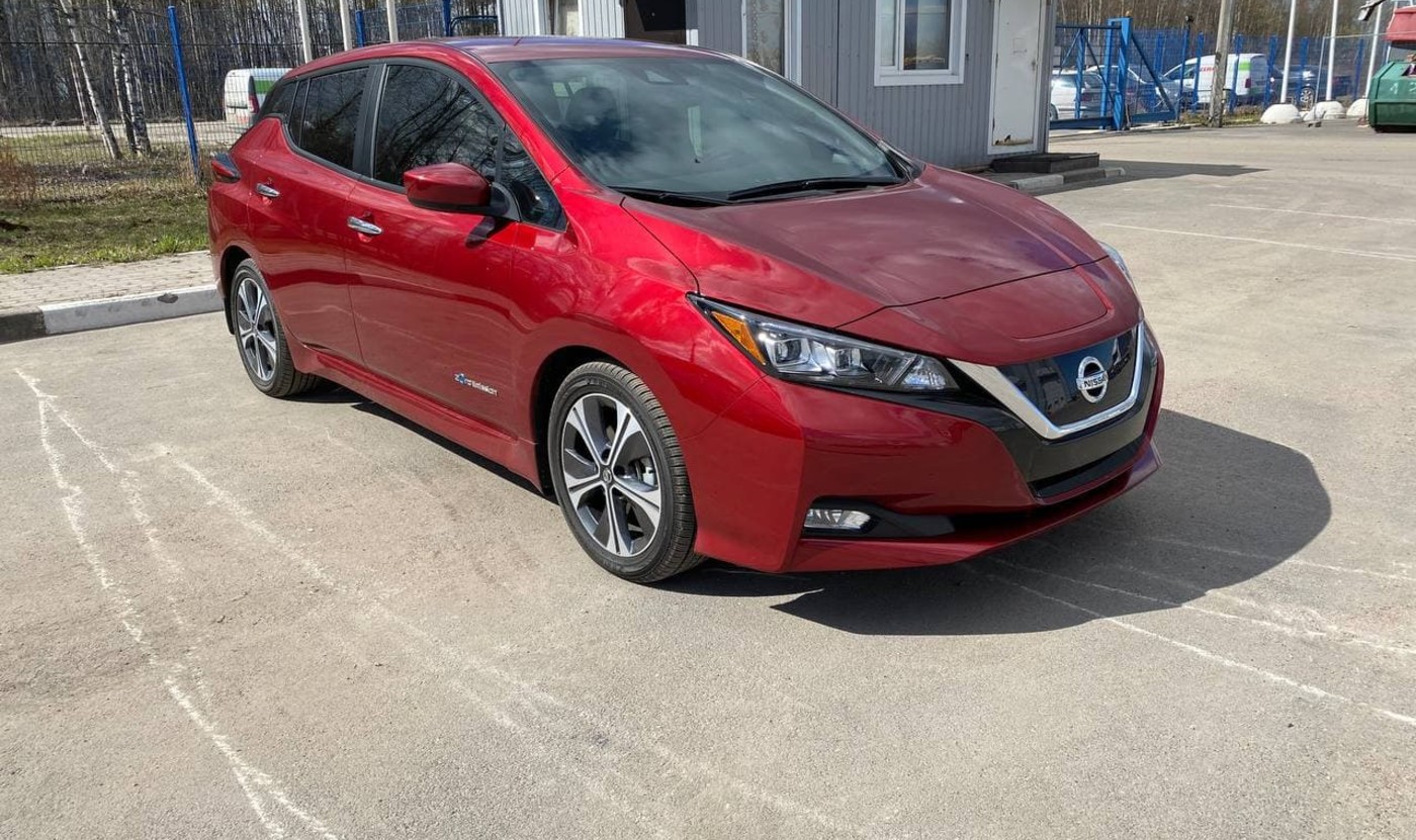 Nissan Leaf SV