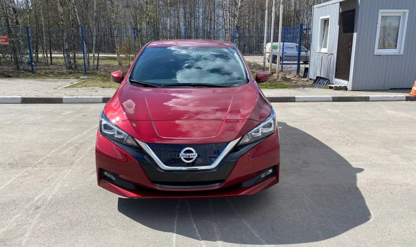 Nissan Leaf SV