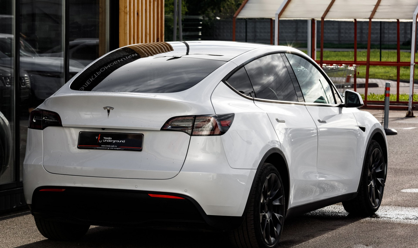 Tesla Model Y Long Range