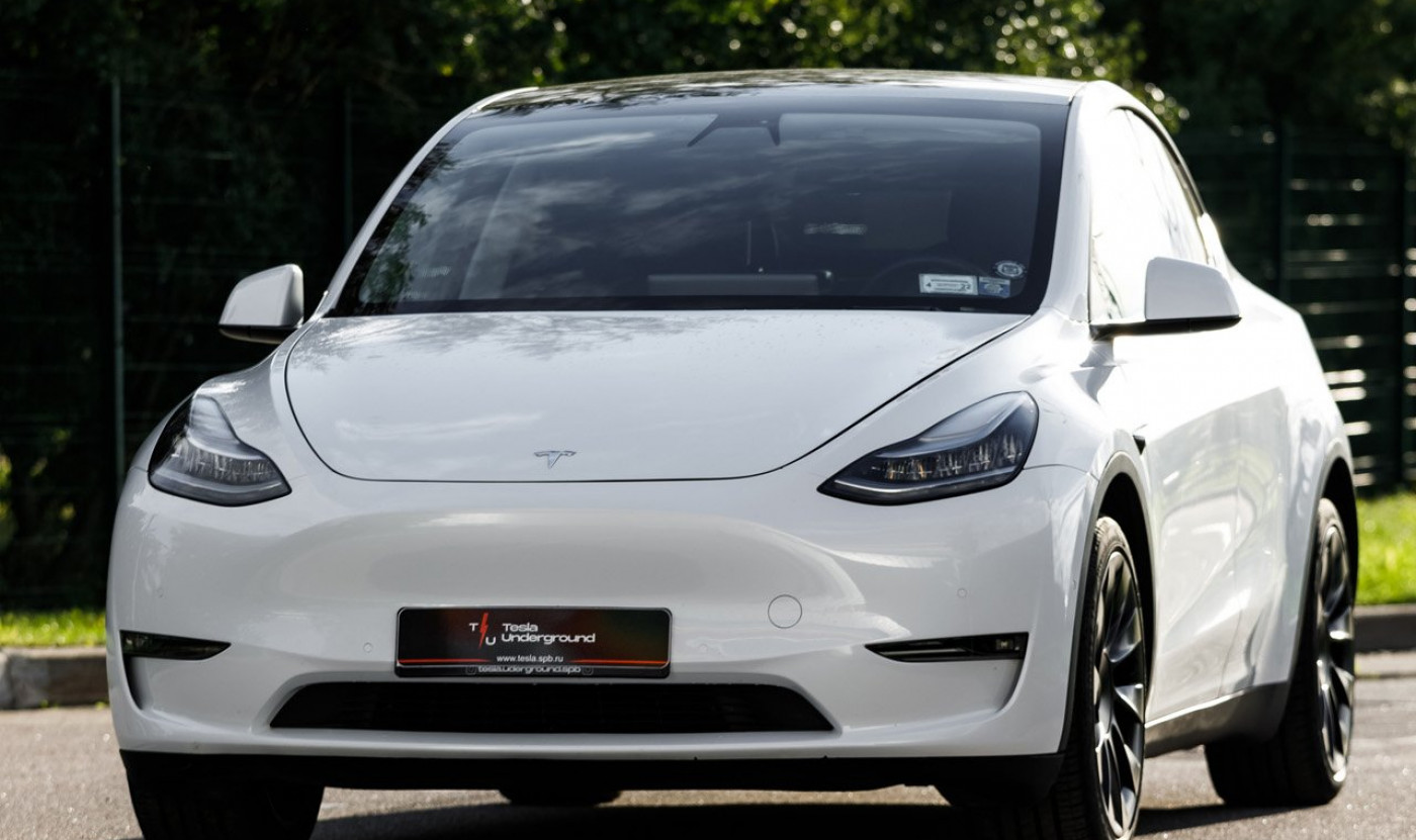 Tesla Model Y Long Range