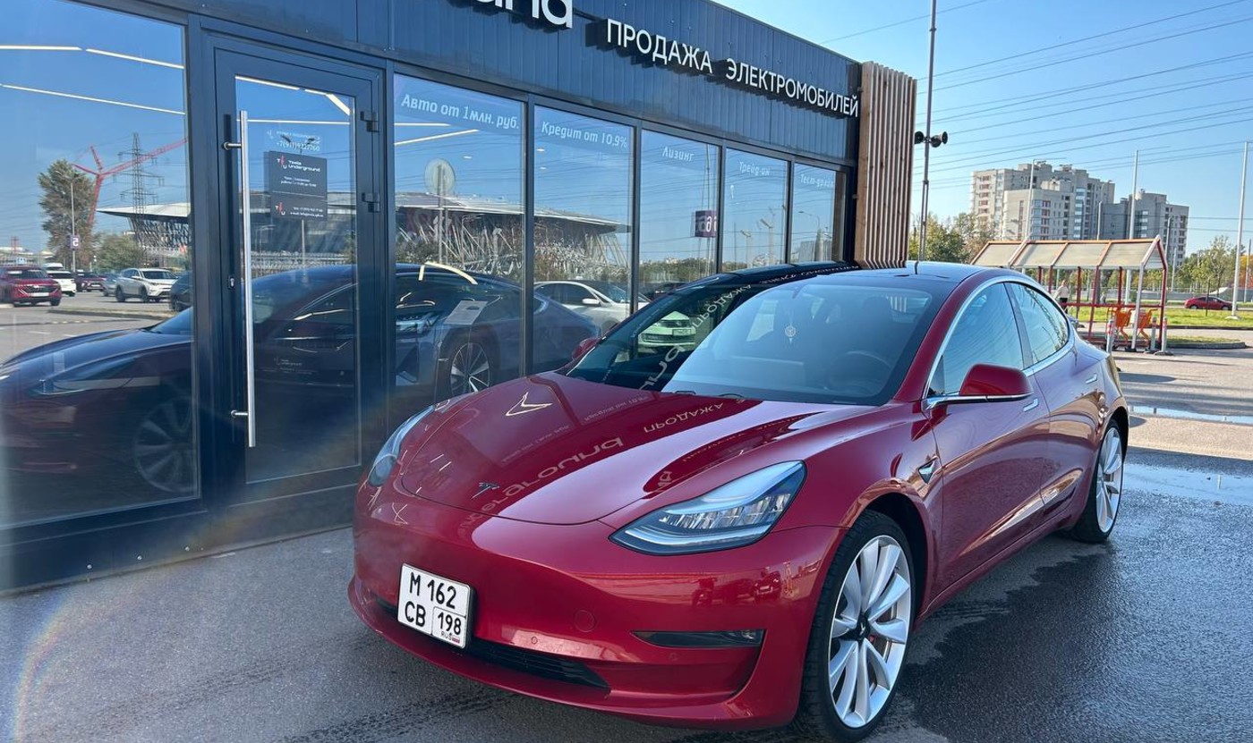 Tesla Model 3 Performance